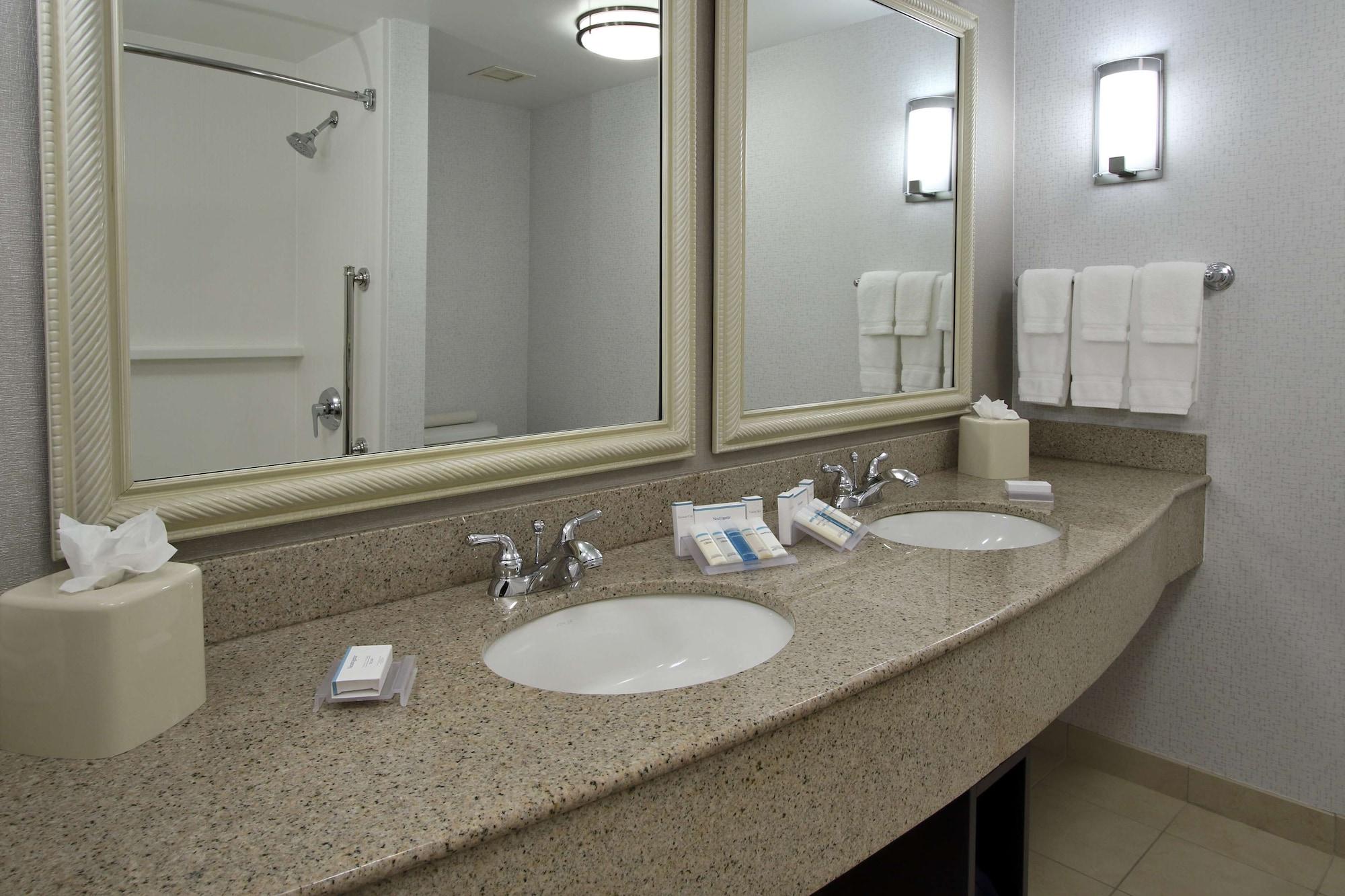 Hilton Garden Inn Sonoma County Airport Santa Rosa Zewnętrze zdjęcie