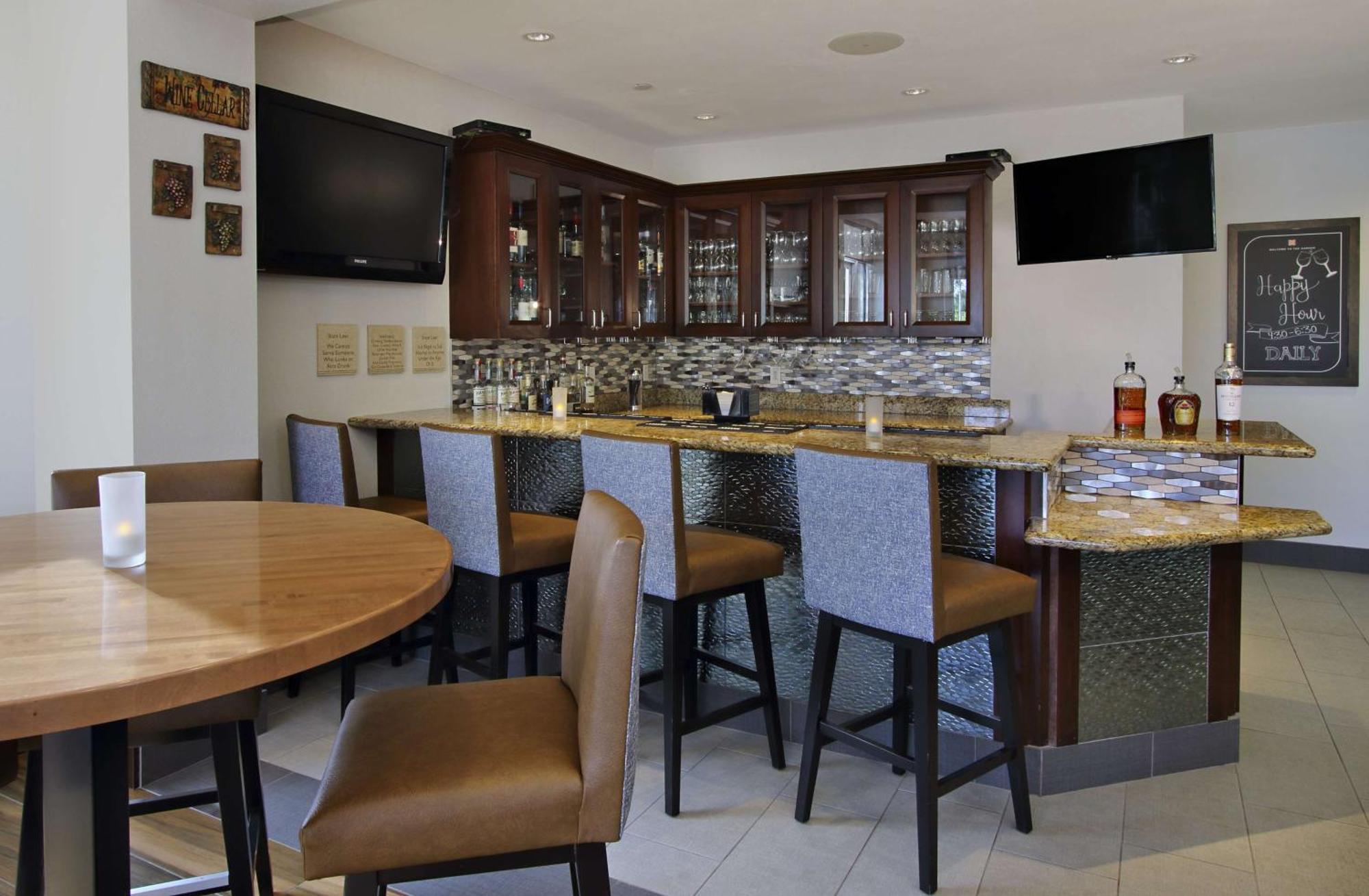 Hilton Garden Inn Sonoma County Airport Santa Rosa Zewnętrze zdjęcie